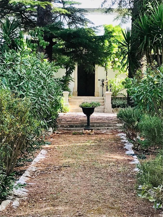 Masseria Trulli&Stelle B&B Noci Exterior foto